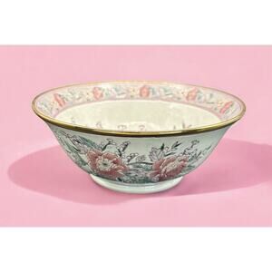 Vintage Chinese Chinoiserie Enameled Porcelain Bowl with Gilt Edge Hand Painted